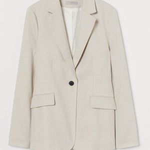 H&M Beige Blazer in great condition! Pockets and tail still sewn together!